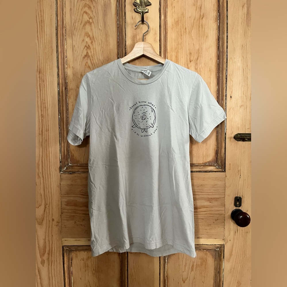 Women’s medium tshirt